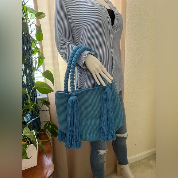 Classic Powder Blue Top Handle Wayuu Bag - Boho Chic Trendy Tote Bag - Picture 6 of 6